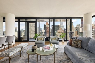 THE ULTIMATE MANHATTAN LUXURY WITH ICONIC SKYLINE & EAST RIVER - photo 2
