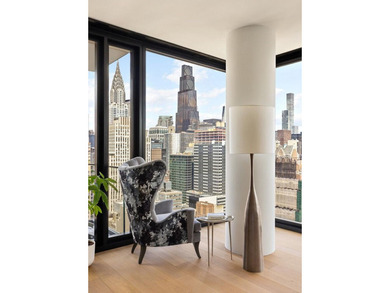 THE ULTIMATE MANHATTAN LUXURY WITH ICONIC SKYLINE & EAST RIVER - photo 4