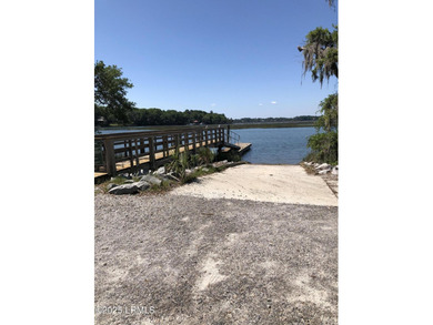 Distant Island is one of Beaufort's finest waterfront - photo 7