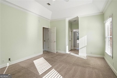 Welcome to this beautifully maintained all-brick residence - photo 17