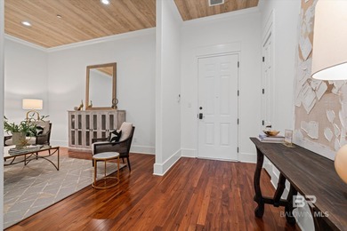 Opportunities like this are rare! Unit C3 at 100 N. Bancroft