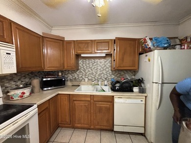 You'll want to take a look at this ranch home that has a huge - photo 5