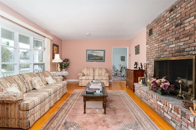 Much Sought after Rampasture Point Area with water access across - photo 9