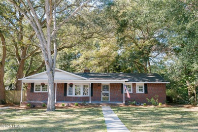 Beaufort River Home Active Under Contract in Beaufort South Carolina