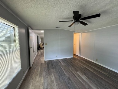 Totally renovated 2-bedroom/2-bath home just waiting for you in - photo 21