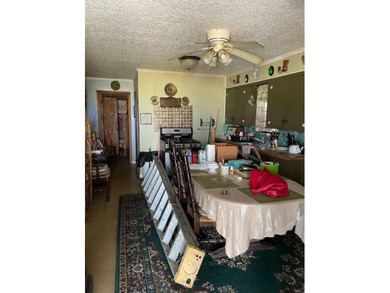 Tucked away in a quiet, established neighborhood, this 3-bedroom - photo 6