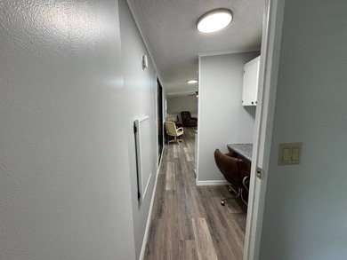 Totally renovated 2-bedroom/2-bath home just waiting for you in - photo 26