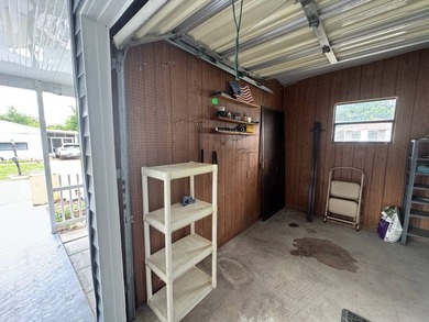 Totally renovated 2-bedroom/2-bath home just waiting for you in - photo 33