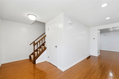 Welcome to 330 Wimbledon Court in West Seneca-a fully renovated - photo 7