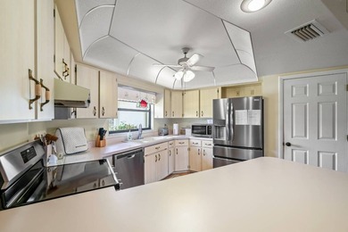 Charming 2 Bedroom, 2 Bath Home on Canal to Lake June - Placid - photo 16