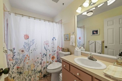 Charming 2 Bedroom, 2 Bath Home on Canal to Lake June - Placid - photo 18