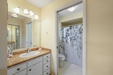 Charming 2 Bedroom, 2 Bath Home on Canal to Lake June - Placid - photo 21