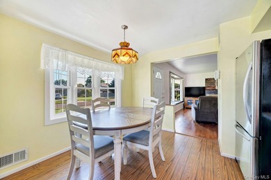 Welcome to 7 Applewood Road located in the Smithtown School - photo 4