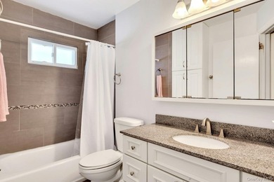 Welcome to 7 Applewood Road located in the Smithtown School - photo 7