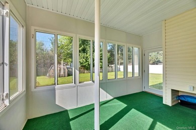 Welcome to 7 Applewood Road located in the Smithtown School - photo 10