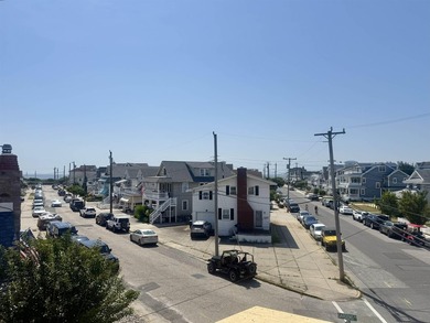 Exceptional NEW CONSTRUCTION, Single Family coastal home with - photo 33