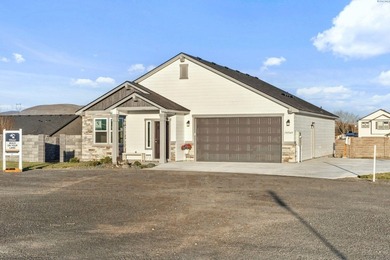 MLS# 290577 Discover peaceful country living at an affordable - photo 1