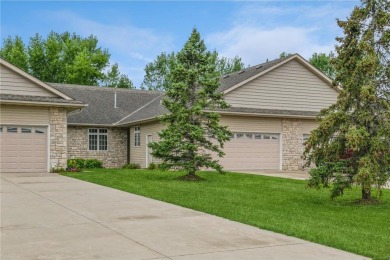 Lake Townhome/Townhouse For Sale in Prior Lake, Minnesota