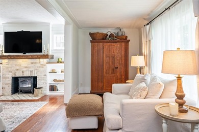 Located in the heart of West Irondequoit, this beautifully - photo 5