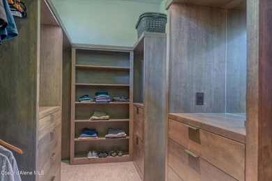 This modern masterpiece provides exceptional privacy within a - photo 40