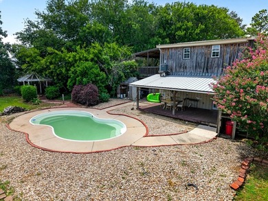 Take a look at this quaint farmhouse situated in the country on - photo 43