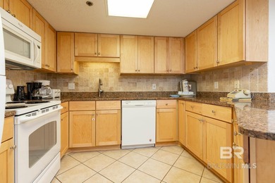 This beautifully appointed 3-bedroom, 2-bath condo in Phoenix