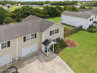 Tucked away townhouse for easy living. This three bedroom two - photo 7