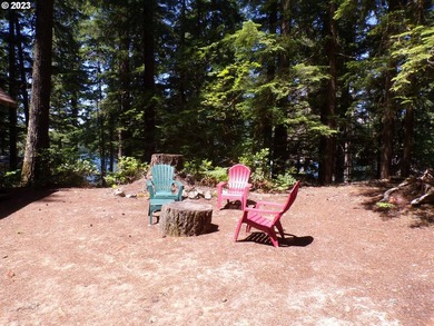 Escape to your own mountain retreat with breathtaking views of - photo 2