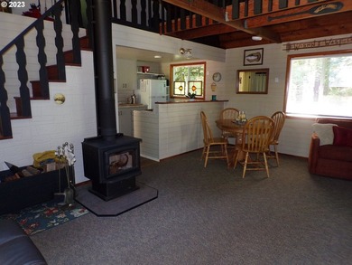 Escape to your own mountain retreat with breathtaking views of - photo 7