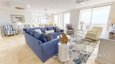 This beautifully refurbished 4-bedroom, 4-bath condominium - photo 2