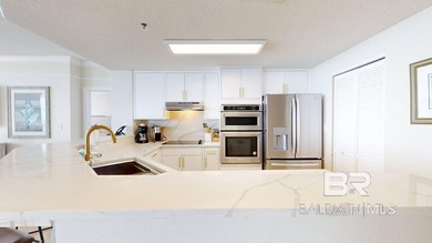 This beautifully refurbished 4-bedroom, 4-bath condominium - photo 8