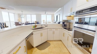 This beautifully refurbished 4-bedroom, 4-bath condominium - photo 10