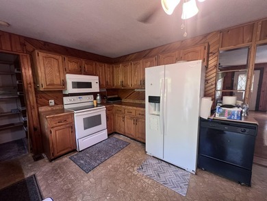 Looking for country living? This 3 bedroom 2 bath home on 1 acre - photo 22