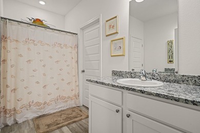 Welcome to 80 Woodsorrel Street -- where charm, thoughtful - photo 23