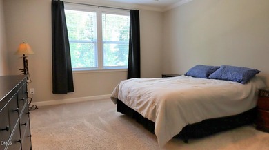 Gorgeously upgraded 3-bedroom townhome offering the perfect - photo 27