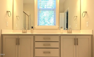 Gorgeously upgraded 3-bedroom townhome offering the perfect - photo 29
