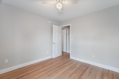 Located in the heart of Midcoast Maine and within walking - photo 30