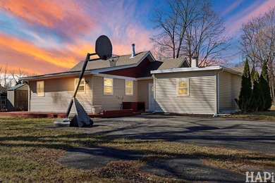 Chain O Lakes - Channel Lake Home For Sale in Antioch Illinois