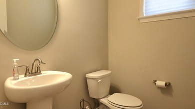 Gorgeously upgraded 3-bedroom townhome offering the perfect - photo 37