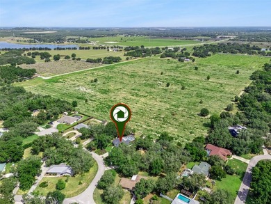 Wonderful 3-Bedroom, 2-Bath Pool Home located in the desirable - photo 38