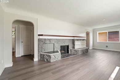 Lovingly cared for home is now available. Property has been - photo 2