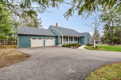 Located in the heart of Midcoast Maine and within walking - photo 50
