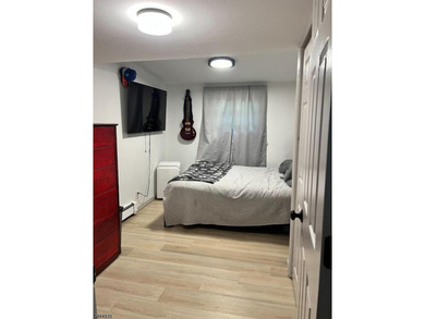 Take a look at this beautiful 3 bedroom 1 bath home tucked away - photo 11