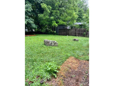 Take a look at this beautiful 3 bedroom 1 bath home tucked away - photo 12