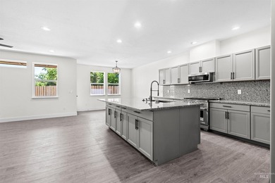 Welcome to this beautifully crafted North Fork Custom Homes - photo 7