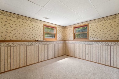 Nestled on over 1/2 acre, this well-maintained home is tucked - photo 28