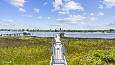 Experience effortless coastal living in this spacious 3 bedroom - photo 33
