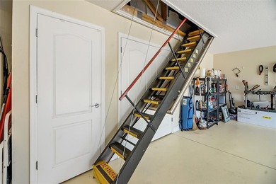 Welcome to this stunning BOND PAID block and stucco 3/2/2 home - photo 45