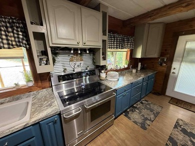 Discover this charming 3-bedroom, 2.5-bath retreat nestled right - photo 11