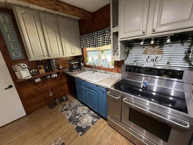 Discover this charming 3-bedroom, 2.5-bath retreat nestled right - photo 12